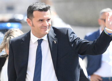 Siri, Centinaio: “Decreto per rimuoverlo? Viene meno la fiducia in Conte”