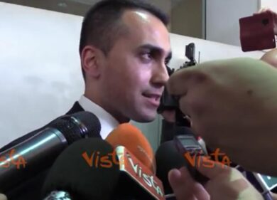 Di Maio dalla Polonia: “la nostra bussola è la legalità”
