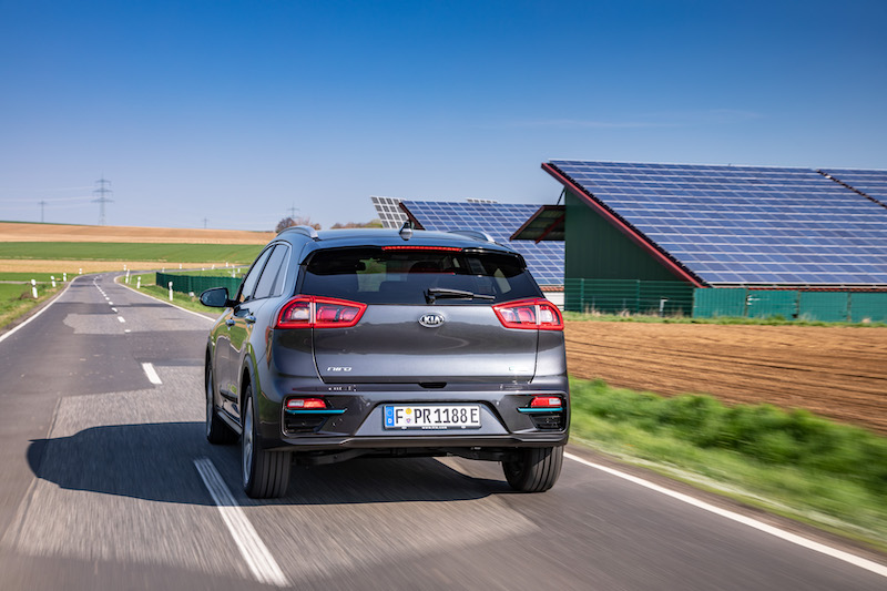 Kia e-Niro: nasce ibrido, diventa elettrico Kia e-Niro: nasce ibrido, diventa elettrico