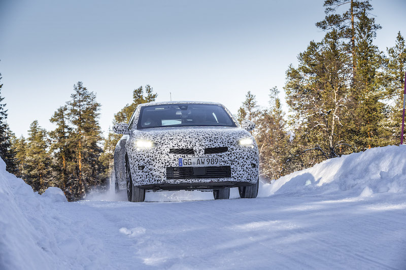 Opel Corsa, ultimi test prima del debutto Opel Corsa, ultimi test prima del debutto