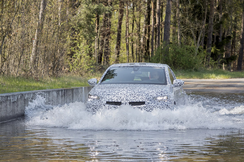 Opel Corsa, ultimi test prima del debutto Opel Corsa, ultimi test prima del debutto