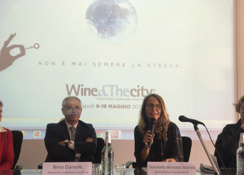Wine&Thecity omaggia la luna attraverso la creatività urbana e il bere bene Wine&Thecity omaggia la luna attraverso la creatività urbana e il bere bene