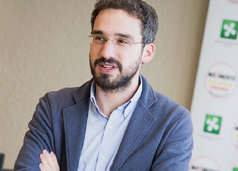 Tangenti, M5s: Fontana riferisca in aula, dimissioni immediate di Altitonante Tangenti, M5s: Fontana riferisca in aula, dimissioni immediate di Altitonante