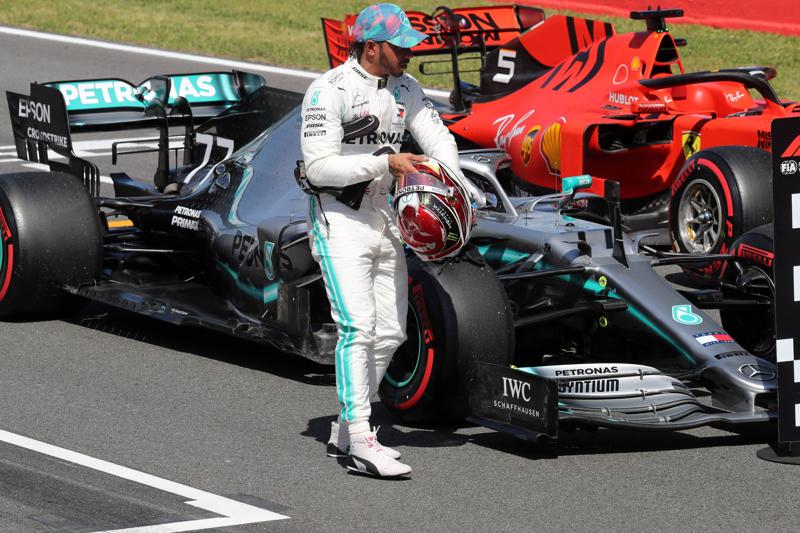 F1 Gp Spagna, Hamilton-Bottas: doppietta Mercedes. Ferrari e Vettel ancora ko F1 Gp Spagna, Hamilton-Bottas: doppietta Mercedes. Ferrari e Vettel ancora ko