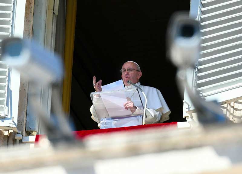 Migranti, Forza Nuova blitz all’Angelus del Papa Migranti, Forza Nuova blitz all’Angelus del Papa