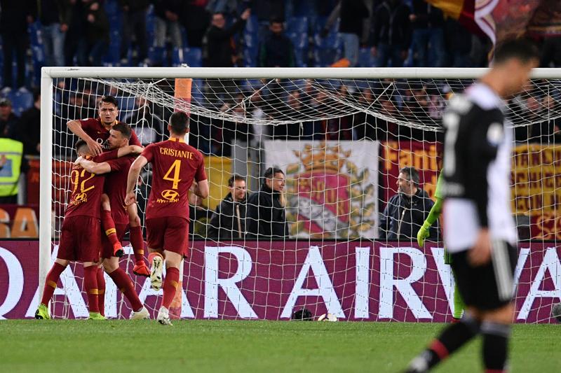 Juventus ko contro la Roma con la maglia nuova. Scintille Ronaldo-Florenzi