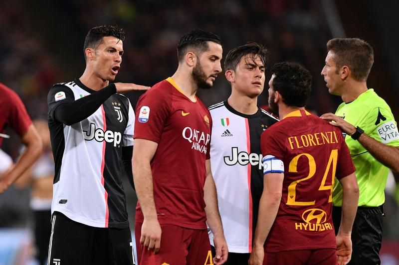 Juventus ko contro la Roma con la maglia nuova. Scintille Ronaldo-Florenzi