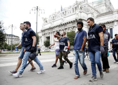 Polizia arresta 4 persone in Stazione Centrale