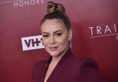 Aborto, l’attrice Alyssa Milano lancia lo ‘sciopero del sesso”