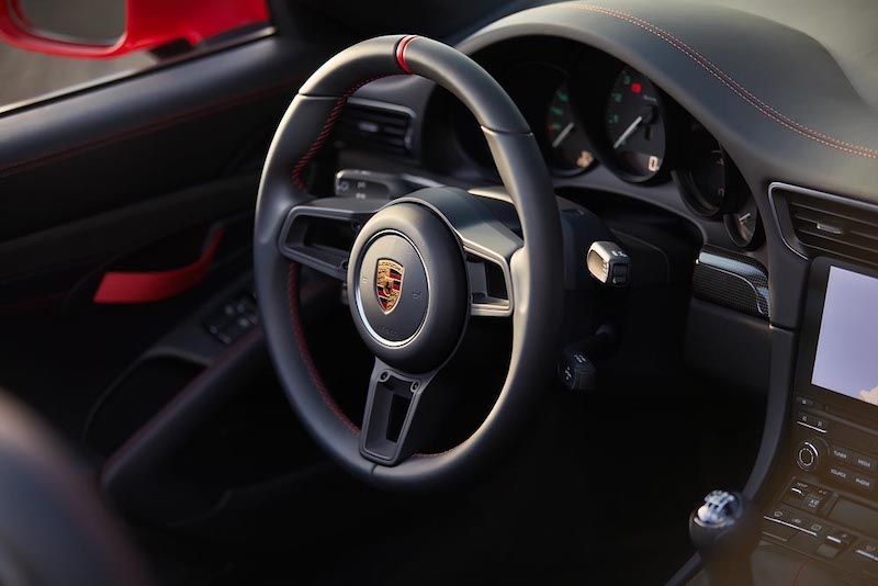 Nuova Porsche  911 Speedster: la sportività per pochi