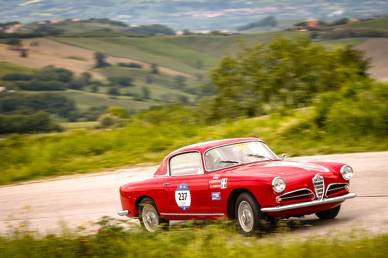 Mille Miglia 2019 : Alfa Romeo taglia il traguardo di Roma in testa