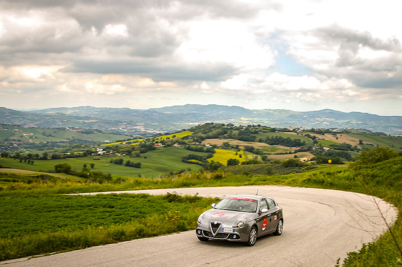 Mille Miglia 2019 : Alfa Romeo taglia il traguardo di Roma in testa
