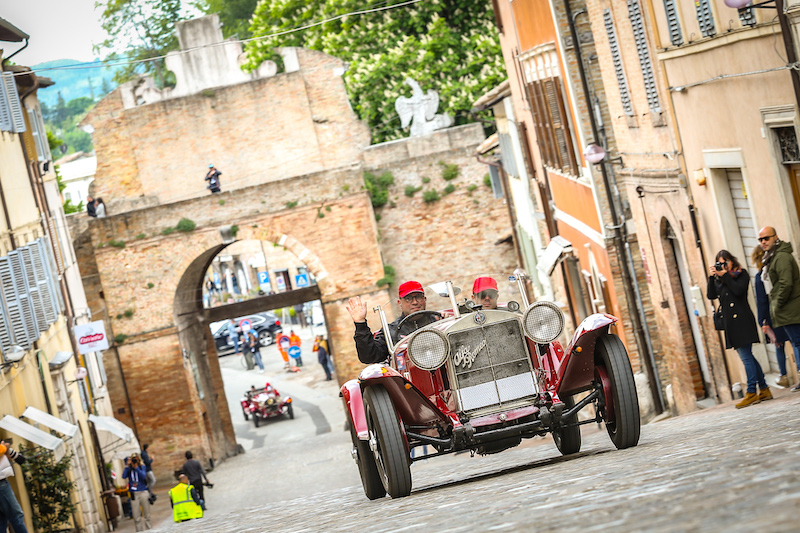 Mille Miglia 2019 : Alfa Romeo taglia il traguardo di Roma in testa
