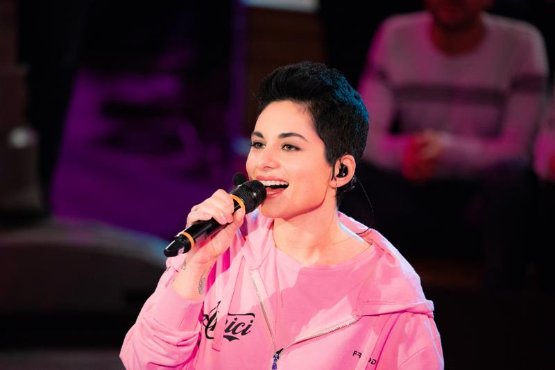 AMICI 18 semifinale: 5 talenti per la finale. Renato Zero, ospiti e… AMICI 2019 NEWS AMICI 18 semifinale: 5 talenti per la finale. Renato Zero, ospiti e… AMICI 2019 NEWS