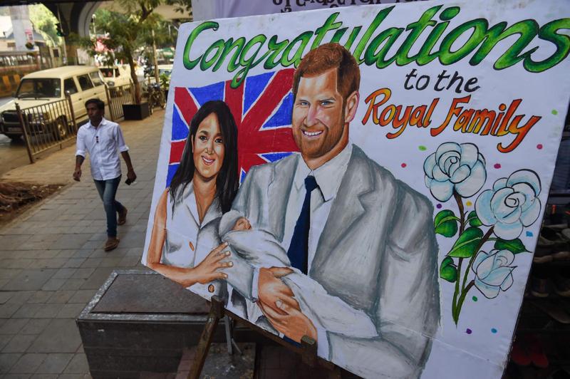 Royal baby, commovente omaggio di Meghan Markle e Harry a Lady Diana. E poi.. ROYAL BABY NEWS Royal baby, commovente omaggio di Meghan Markle e Harry a Lady Diana. E poi.. ROYAL BABY NEWS