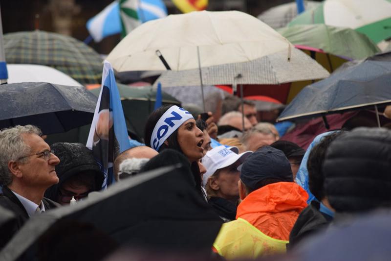 Salvini in Piazza Duomo, il trionfo dell’Europa sovranista a Milano. FOTO