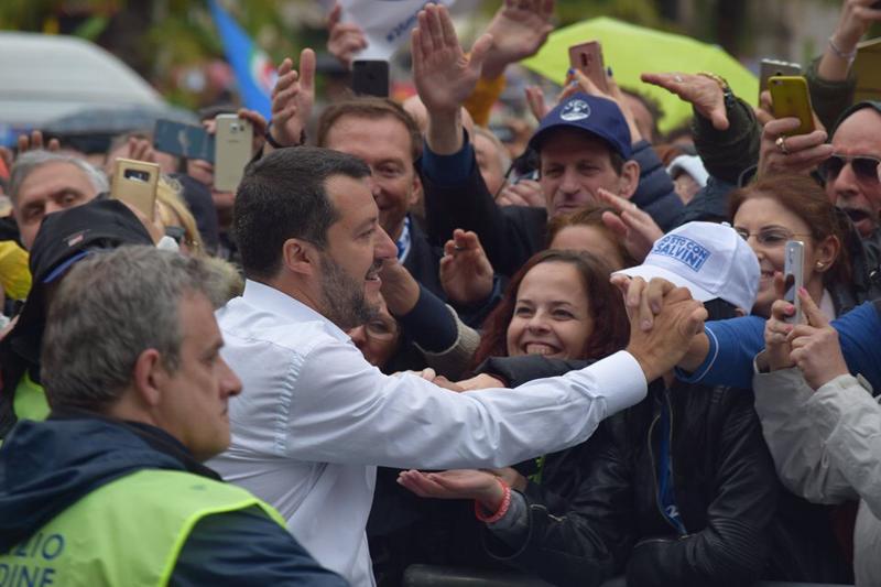 Salvini in Piazza Duomo, il trionfo dell’Europa sovranista a Milano. FOTO