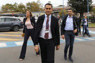 Di Maio, Salvini nel pallone ha finito argomenti Lega parla solo di migranti