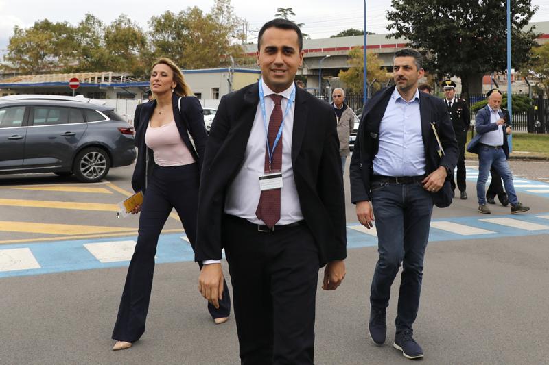 Di Maio, Salvini nel pallone ha finito argomenti Lega parla solo di migranti Di Maio, Salvini nel pallone ha finito argomenti Lega parla solo di migranti