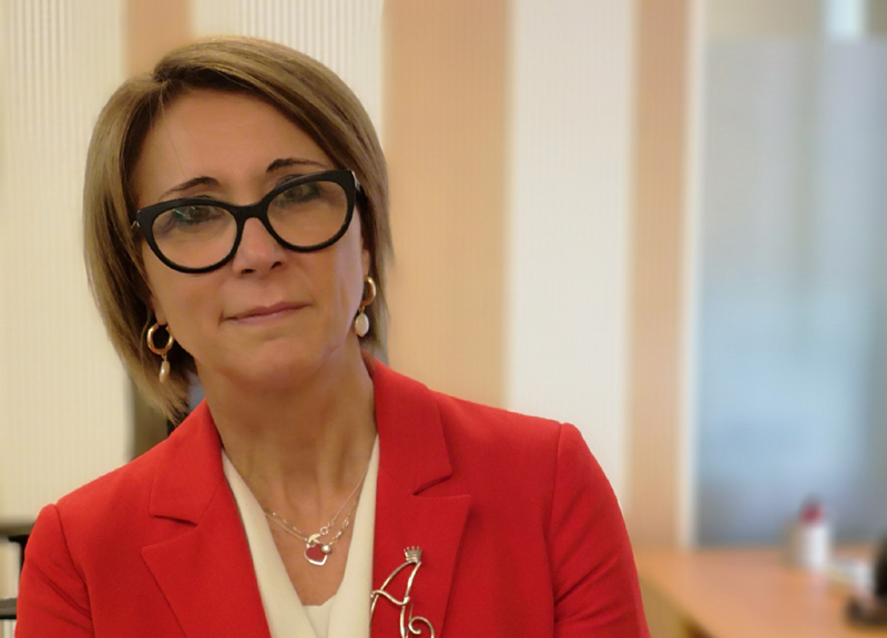 UniCredit, cambio al vertice. Annalisa Areni nuovo Regional Manager Sud Italia UniCredit, cambio al vertice. Annalisa Areni nuovo Regional Manager Sud Italia
