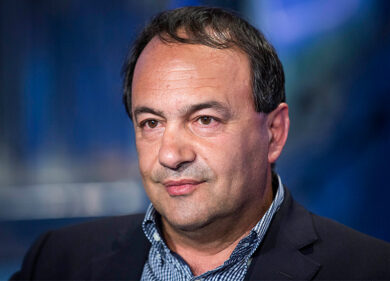 Mimmo Lucano torna a Riace, ma solo per comizio finale e voto