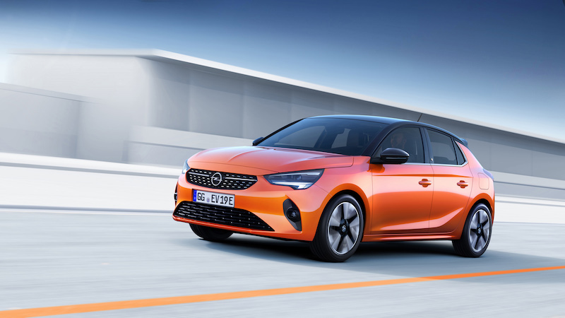 Opel svela la sesta generazione della Corsa, anche in versione elettrica Opel svela la sesta generazione della Corsa, anche in versione elettrica