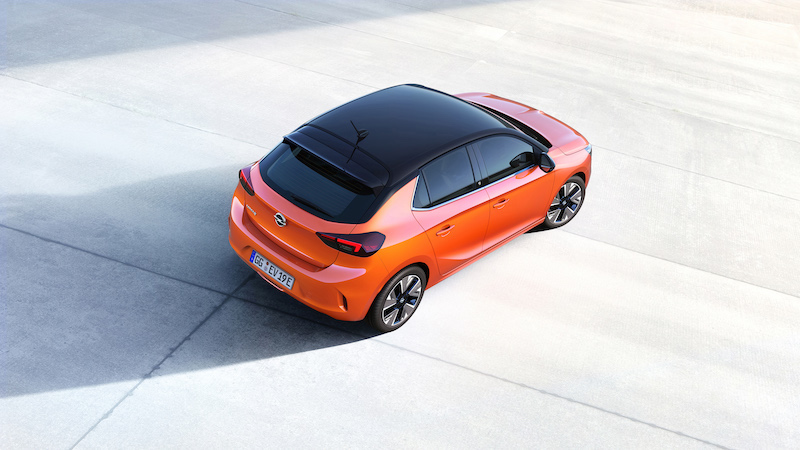 Opel svela la sesta generazione della Corsa, anche in versione elettrica Opel svela la sesta generazione della Corsa, anche in versione elettrica