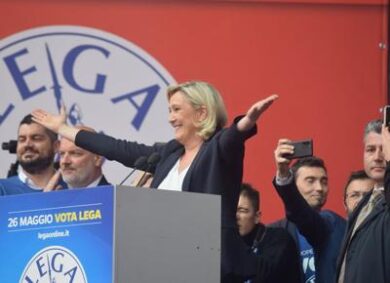 Elezioni europee 2019, populisti sopra il 30%? Vendere euro e azioni