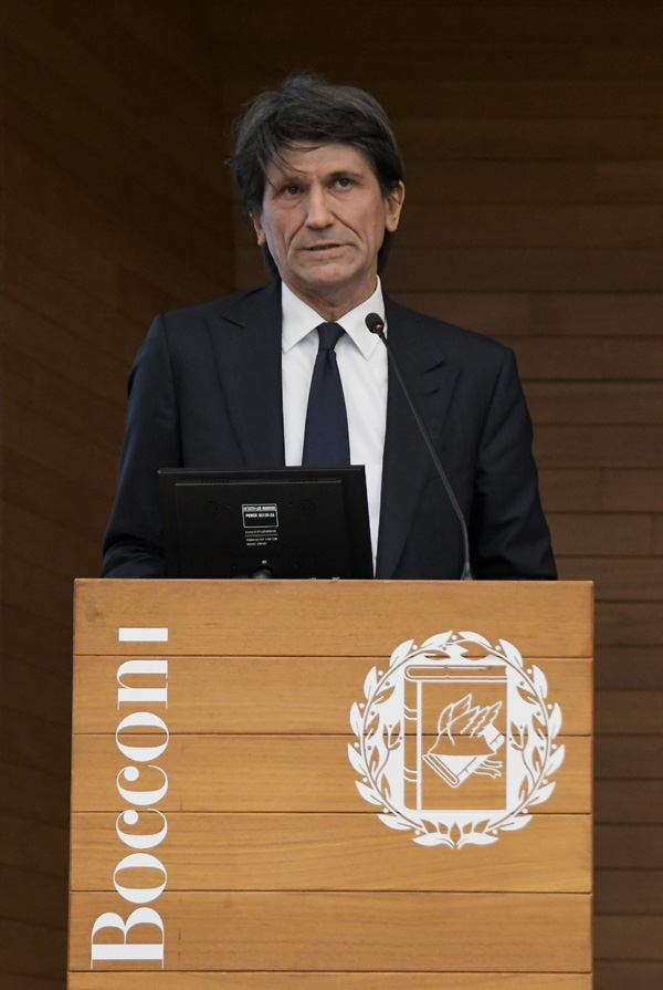 John Elkann all’Università Bocconi di Milano John Elkann all’Università Bocconi di Milano