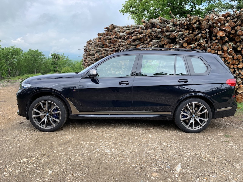 Nuova BMW X7: la limousine dei SAV (Sports Activity Vehicle) Nuova BMW X7: la limousine dei SAV (Sports Activity Vehicle)