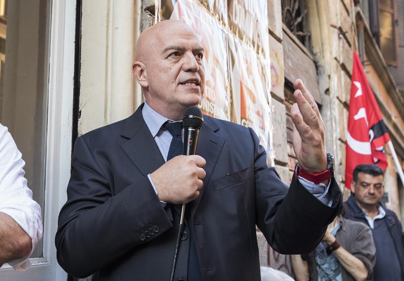 I comunisti gli unici che avanzano a sinistra I comunisti gli unici che avanzano a sinistra
