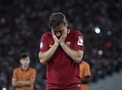 Calcio, a dicembre De Rossi e 3 senatori chiesero la cacciata di Totti