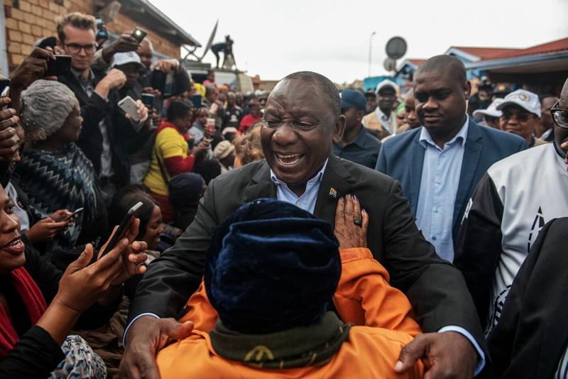 Sudafrica, record storico: metà del governo Ramaphosa è fatto da donne Sudafrica, record storico: metà del governo Ramaphosa è fatto da donne