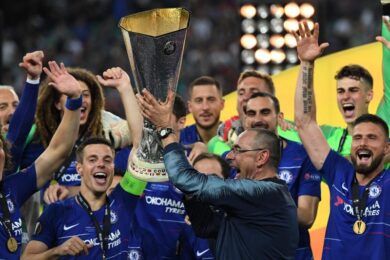 Sarri trionfa: Europa League col Chelsea. Futuro Juventus? “Amo Napoli, ma…”