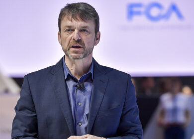 Fca, Manley vende azioni per 3,5 mln. Appena prima delle nozze con Renault