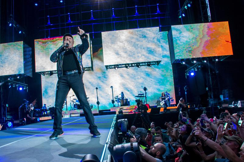 Vasco Rossi infiamma San Siro con la sua maratona rock da 6 sold out. LE FOTO Vasco Rossi infiamma San Siro con la sua maratona rock da 6 sold out. LE FOTO
