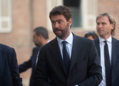 Juventus stringe per Sarri dopo giorni in altalena del titolo a Piazza Affari