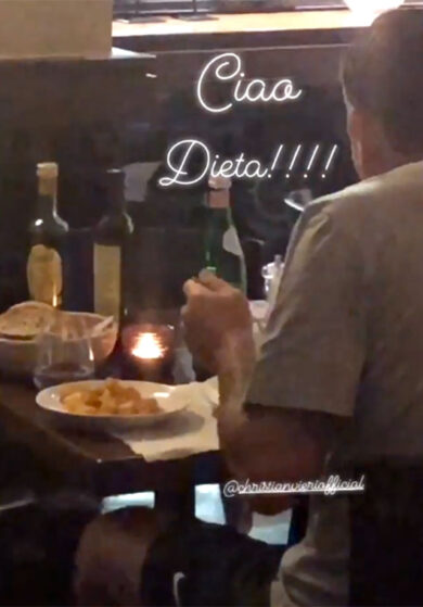 Vieri: “Più grasso di 10 chili,  dieta!”. Ma la Caracciolo lo smaschera. FOTO