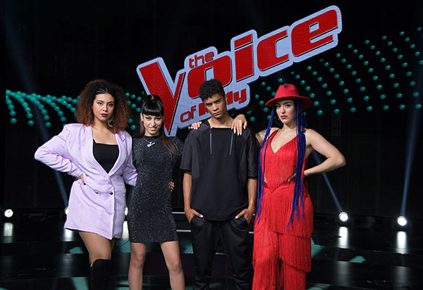 THE VOICE OF ITALY 2019, atto finale con Simona Ventura stile Madonna THE VOICE OF ITALY 2019, atto finale con Simona Ventura stile Madonna