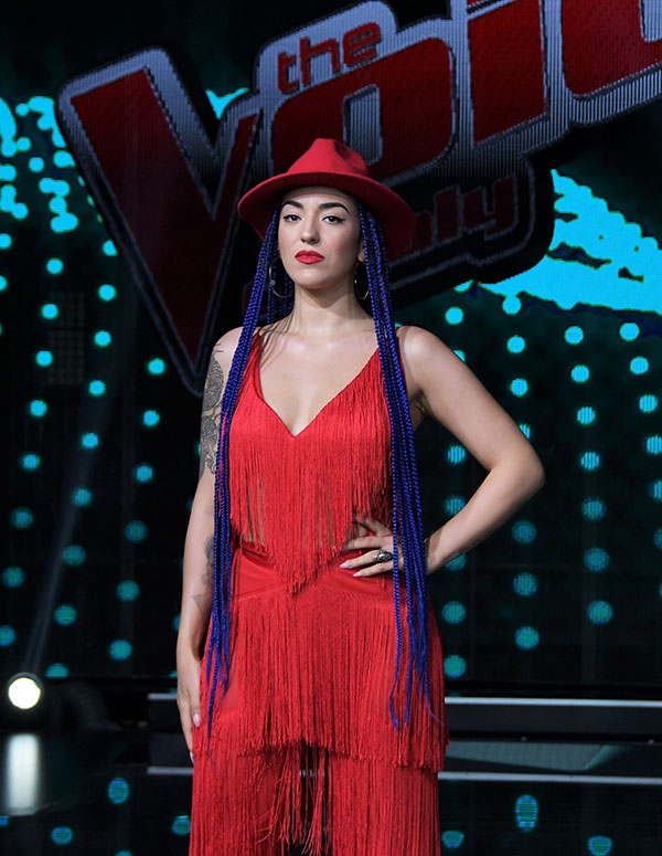 THE VOICE OF ITALY 2019, atto finale con Simona Ventura stile Madonna THE VOICE OF ITALY 2019, atto finale con Simona Ventura stile Madonna