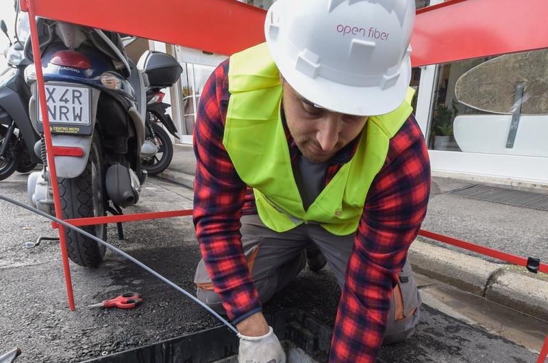 Open Fiber: a Imola si corre a 1 Gigabit al secondo con la fibra ultraveloce Open Fiber: a Imola si corre a 1 Gigabit al secondo con la fibra ultraveloce