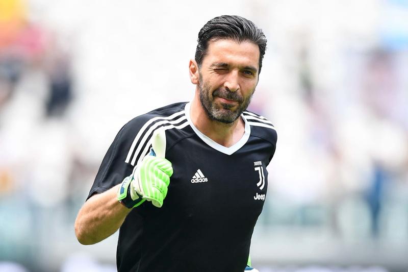 Buffon lascia il Psg, mi preparo a nuove sfide professionali Buffon lascia il Psg, mi preparo a nuove sfide professionali