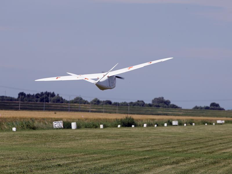 Snam: al via il 1° volo di un drone a lunga distanza per il monitoraggio gas Snam: al via il 1° volo di un drone a lunga distanza per il monitoraggio gas