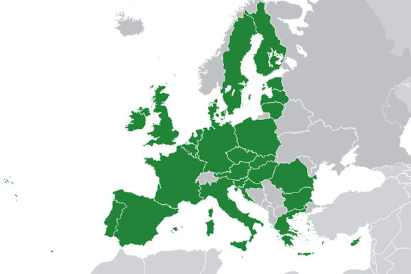 Cambiare l’Europa. Giusto. Ma come? Ue al bivio Cambiare l’Europa. Giusto. Ma come? Ue al bivio