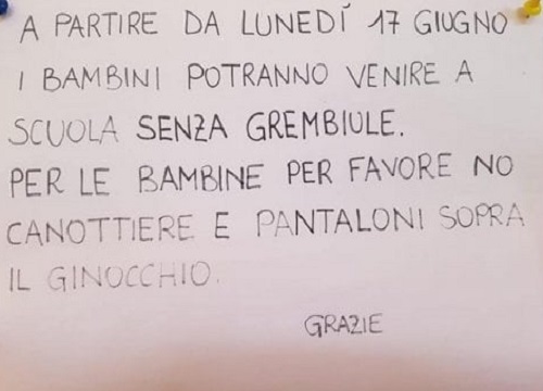 Scuola: il grembiule è fuorimoda, discriminare le bambine no Scuola: il grembiule è fuorimoda, discriminare le bambine no
