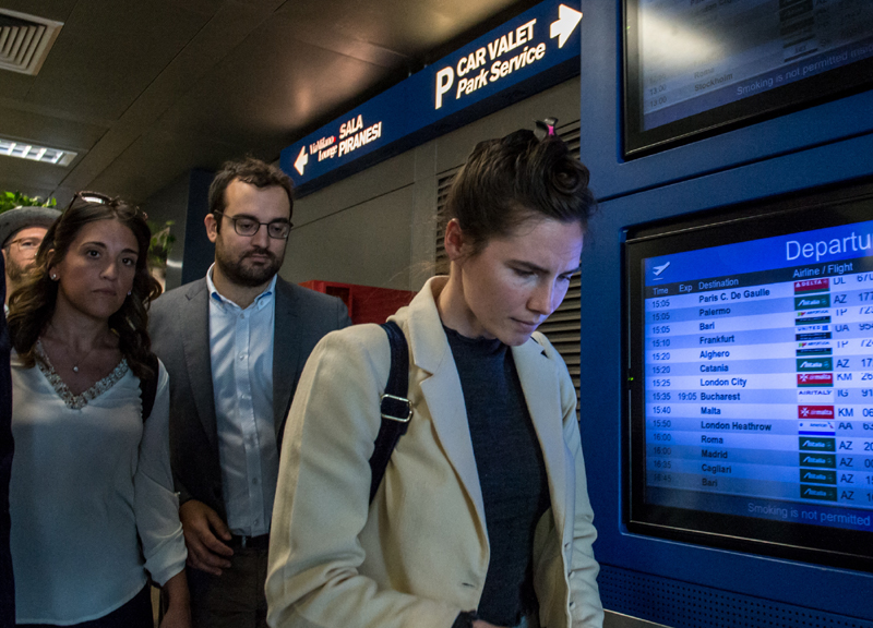 Amanda Knox torna in Italia dopo 8 anni a un convegno sulla giustizia. FOTO