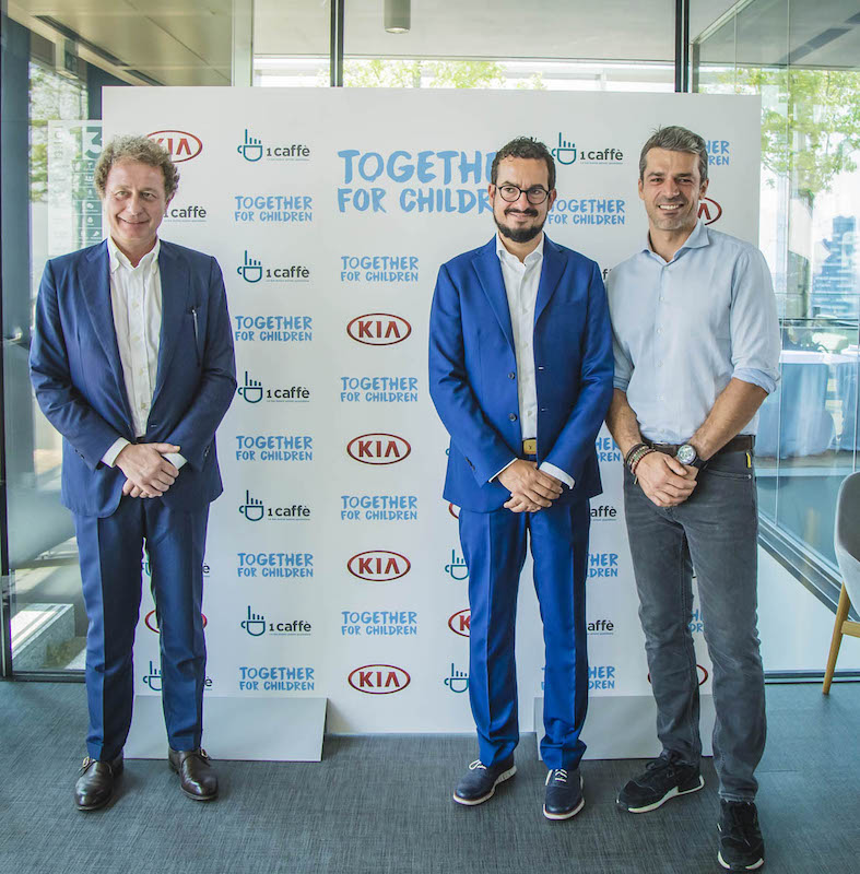 Kia Motors Italy e 1 Caffè Onlus: “Together for children” Kia Motors Italy e 1 Caffè Onlus: “Together for children”