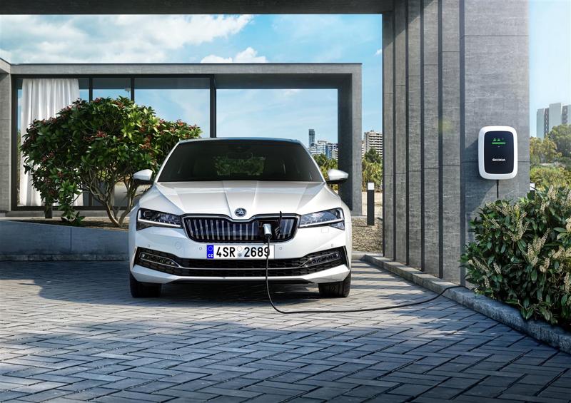 la nuova Skoda SUPERB iV debutta al Parco Valentino 2019 la nuova Skoda SUPERB iV debutta al Parco Valentino 2019