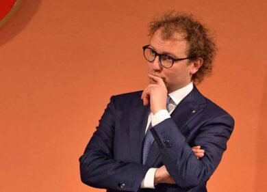 Csm, Lotti: “Mi autosospendo dal Pd. Ma Zanda coinvolto in pagine buie…”