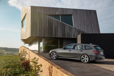 Nuova BMW Serie 3 Touring, ora anche ibrida plug-in